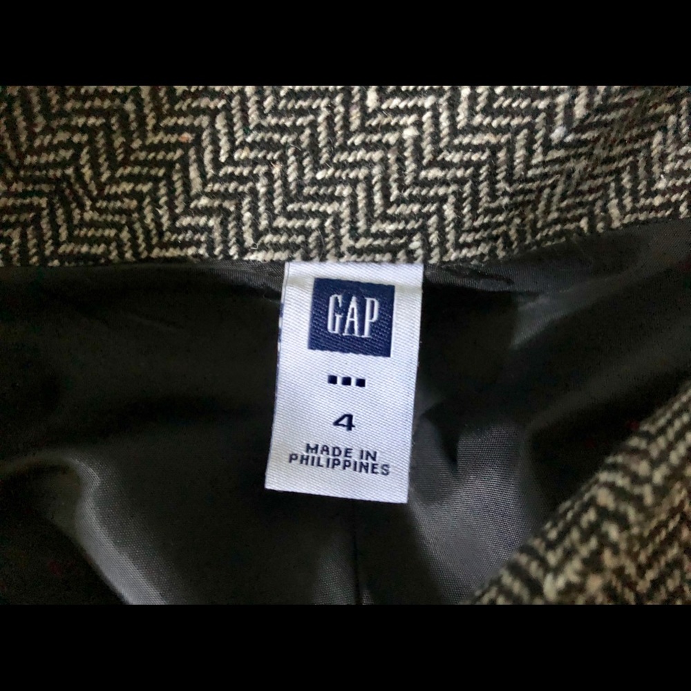 Tweed Skirt with Layered Ruffles - Picture 4 of 5
